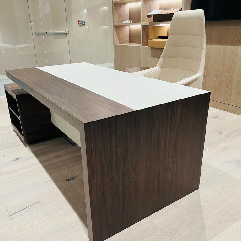 CEO mmanager office desk