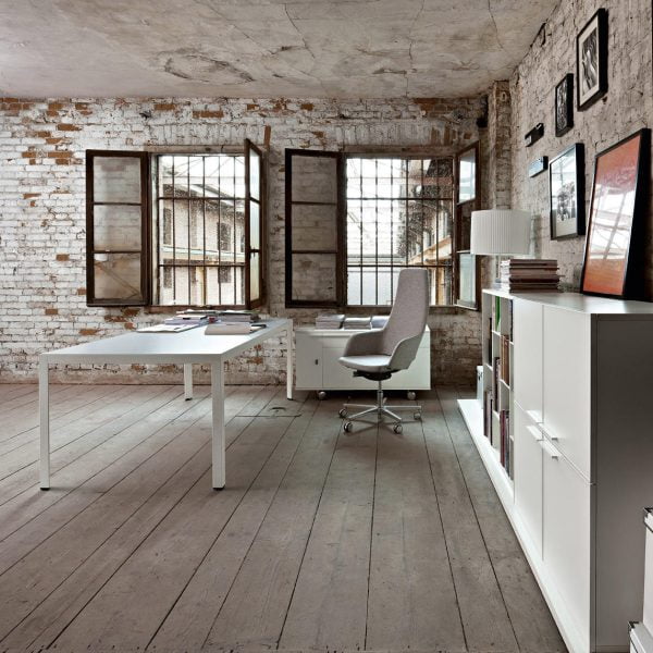 personal style with our Executive office desk, available in wood, melamine, or glass options