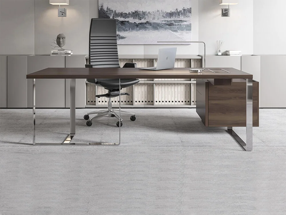 Executive Desk With wooden top