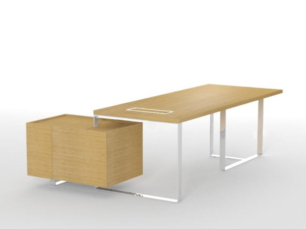 Office desk for a manager wuth wood finish