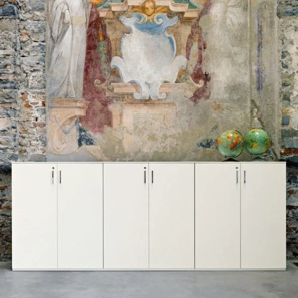 Storage cansole cabinet wih 3 sections