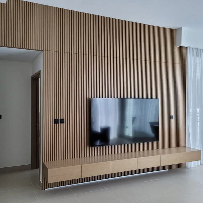 Wooden strips wall cladding
