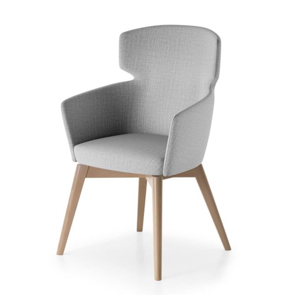 This cozy pewter chair is ideal for relaxing and unwinding